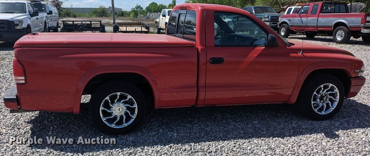 image for item MN9912 1997 Dodge Dakota  pickup truck