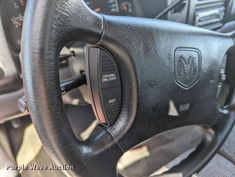 image for item MN9912 1997 Dodge Dakota  pickup truck