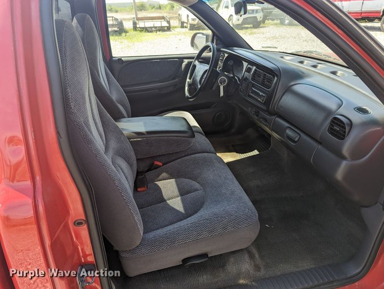 image for item MN9912 1997 Dodge Dakota  pickup truck