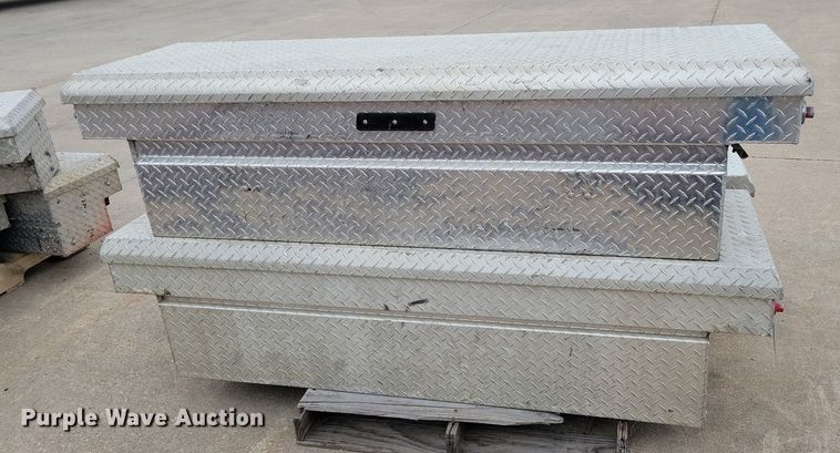 image for item MO9610 (7) Weathergaurd toolboxes