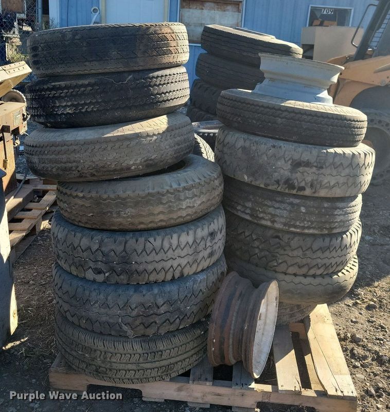 image for item MO9641 Tires and wheels