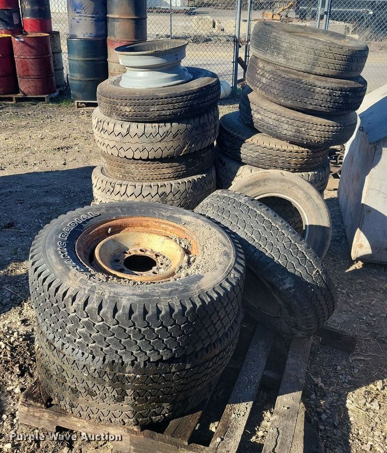 image for item MO9641 Tires and wheels