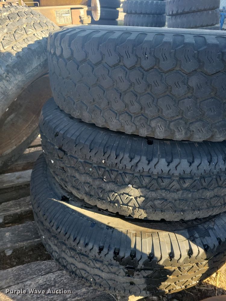 image for item MO9641 Tires and wheels