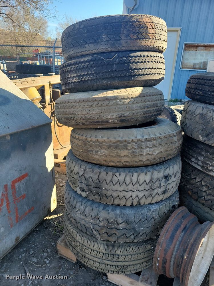 image for item MO9641 Tires and wheels