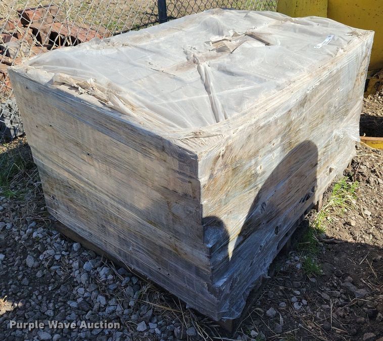 image for item MO9645 96 square feet of Aqualine 12L bricks