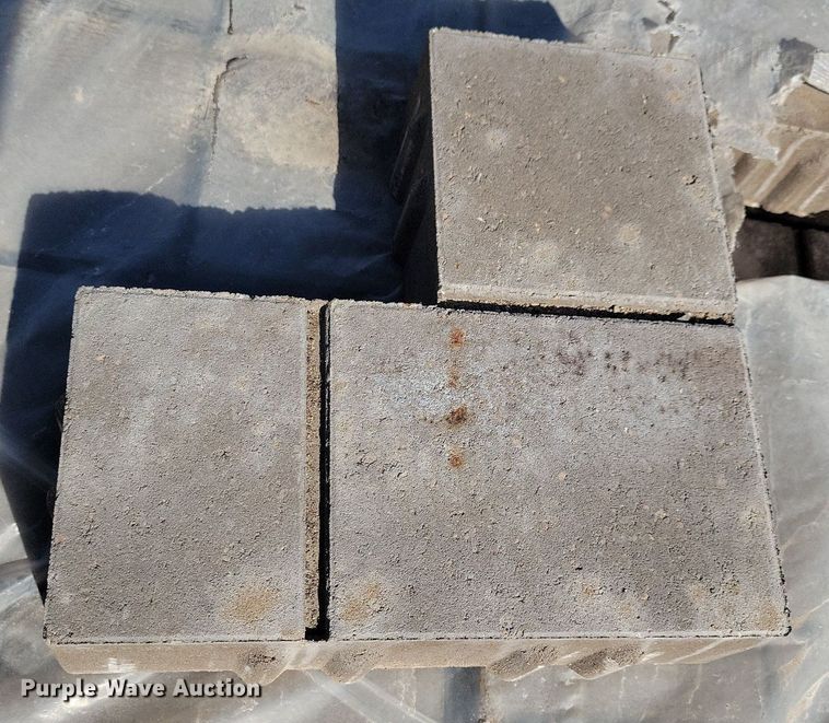 image for item MO9645 96 square feet of Aqualine 12L bricks