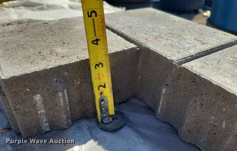 image for item MO9645 96 square feet of Aqualine 12L bricks