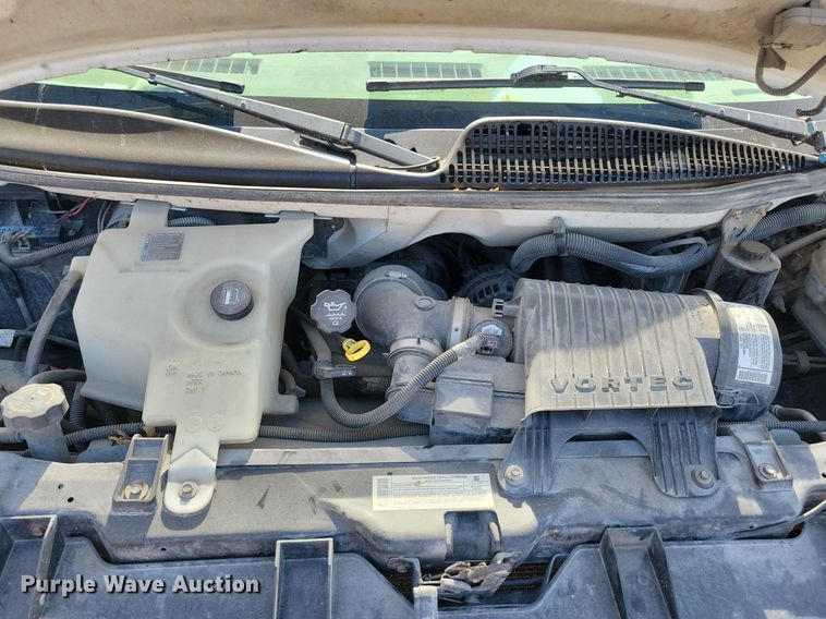 image for item MO9653 2005 Chevrolet Express 3500  van
