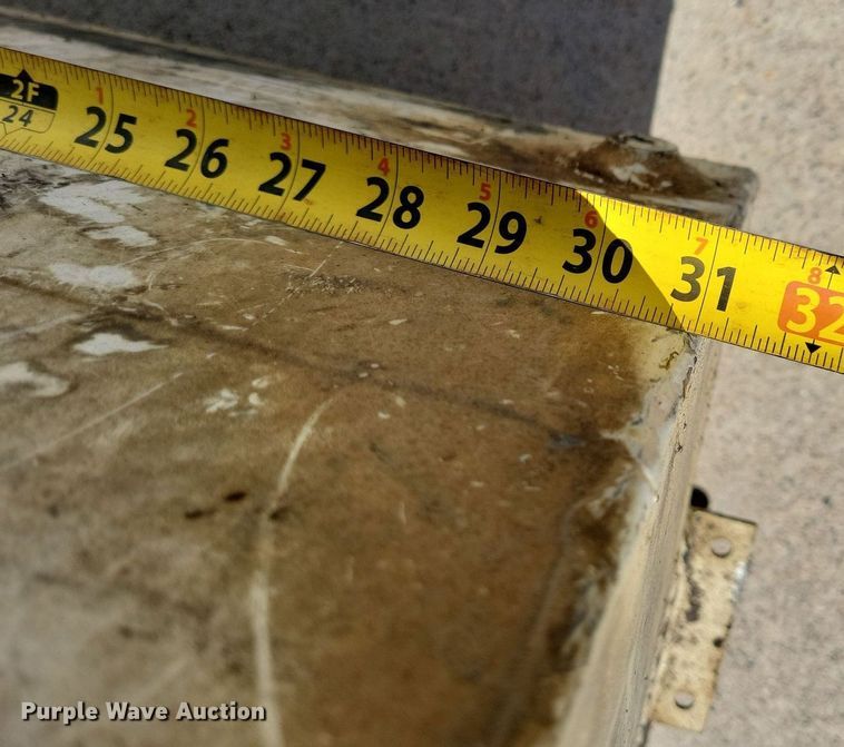 image for item MO9655 Fuel tank