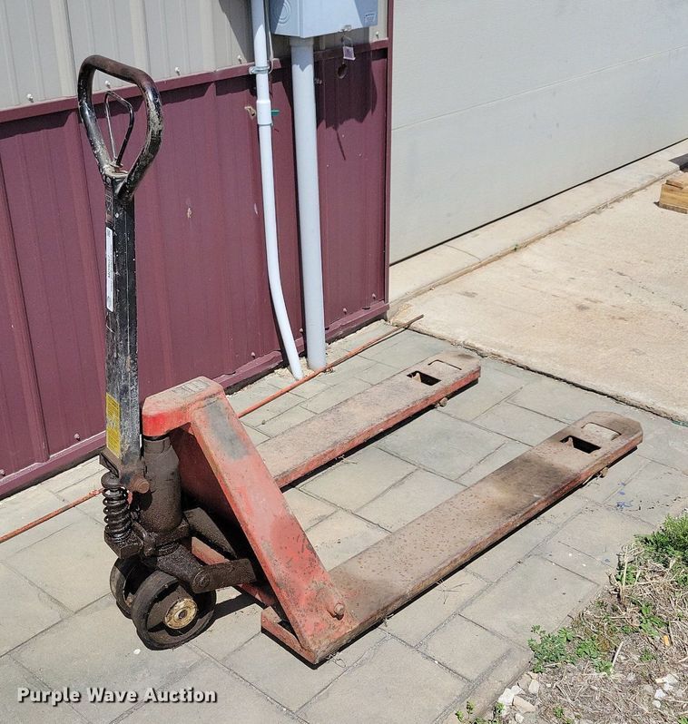 image for item MO9657 Atlas  pallet jack