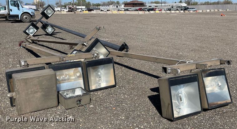 image for item MS9545 (4) light poles