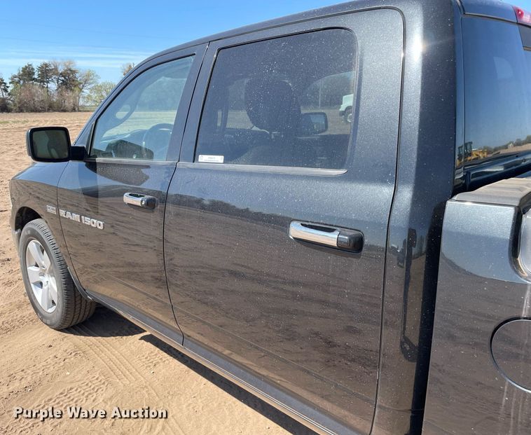 image for item MS9570 2011 Dodge Ram 1500  Crew Cab pickup truck