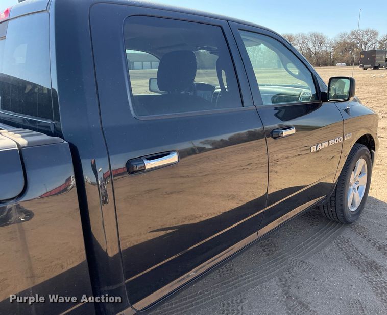 image for item MS9570 2011 Dodge Ram 1500  Crew Cab pickup truck