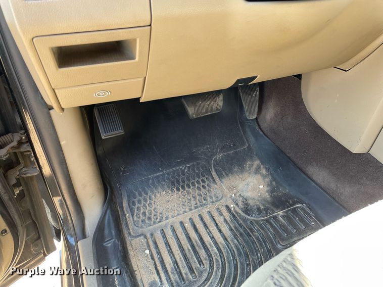 image for item MS9570 2011 Dodge Ram 1500  Crew Cab pickup truck