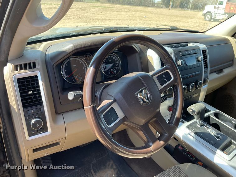 image for item MS9570 2011 Dodge Ram 1500  Crew Cab pickup truck