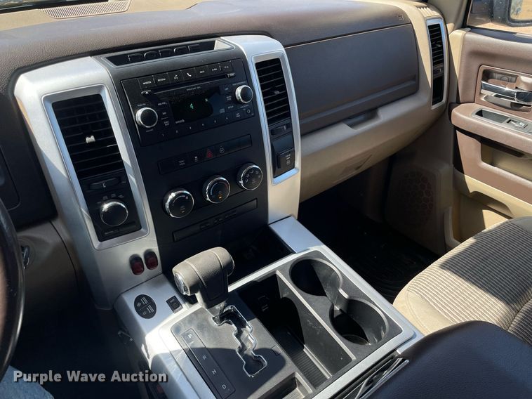 image for item MS9570 2011 Dodge Ram 1500  Crew Cab pickup truck