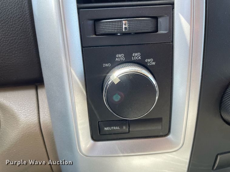 image for item MS9570 2011 Dodge Ram 1500  Crew Cab pickup truck