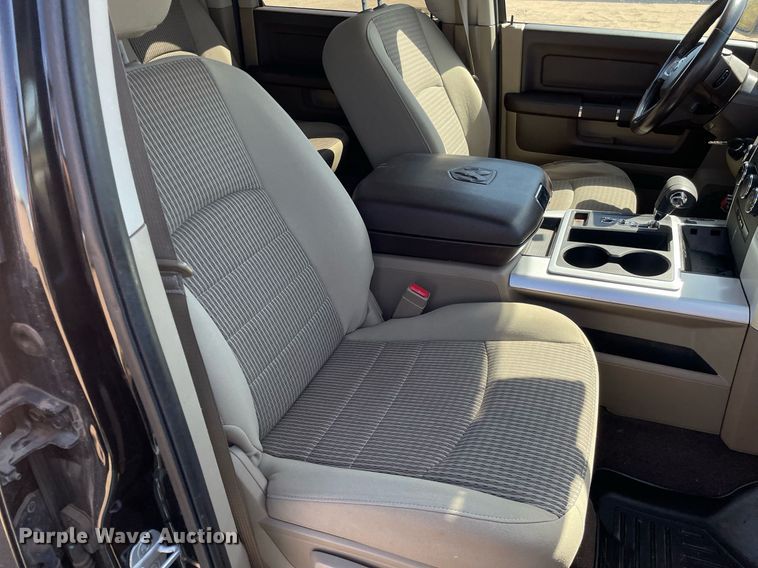 image for item MS9570 2011 Dodge Ram 1500  Crew Cab pickup truck