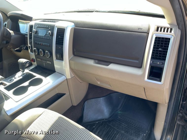 image for item MS9570 2011 Dodge Ram 1500  Crew Cab pickup truck