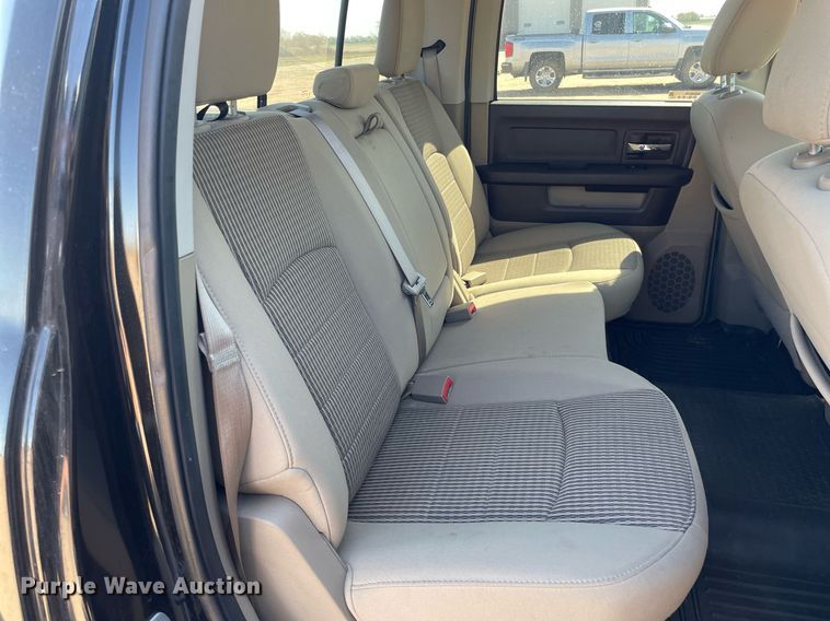 image for item MS9570 2011 Dodge Ram 1500  Crew Cab pickup truck