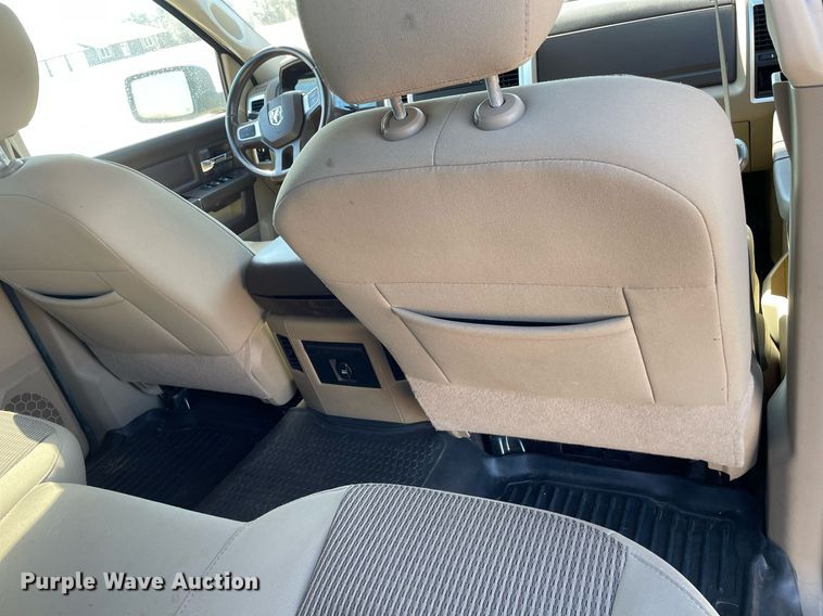 image for item MS9570 2011 Dodge Ram 1500  Crew Cab pickup truck