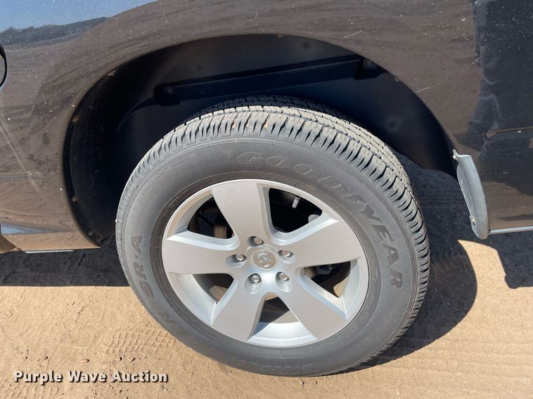 image for item MS9570 2011 Dodge Ram 1500  Crew Cab pickup truck