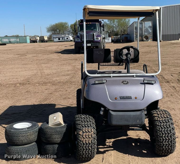 image for item MS9572 1998 Yamaha G16E  golf cart