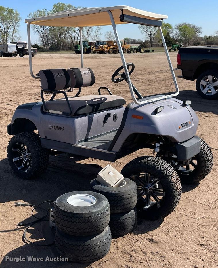 image for item MS9572 1998 Yamaha G16E  golf cart