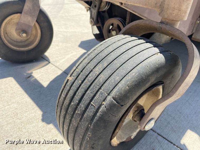 image for item MS9579 Grasshopper 725DT6  ZTR lawn mower