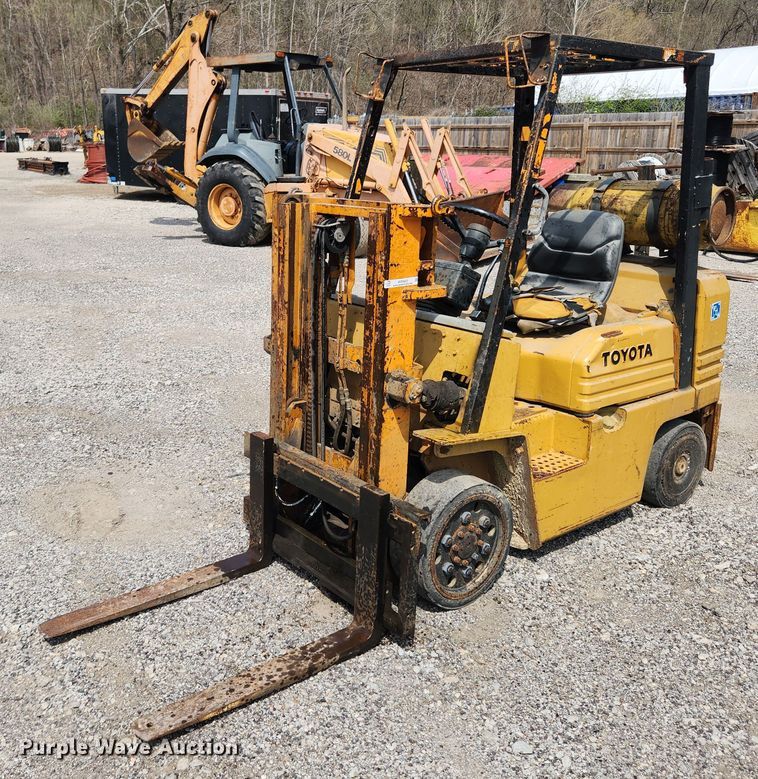image for item MW9623 Toyota 5FDC25  forklift