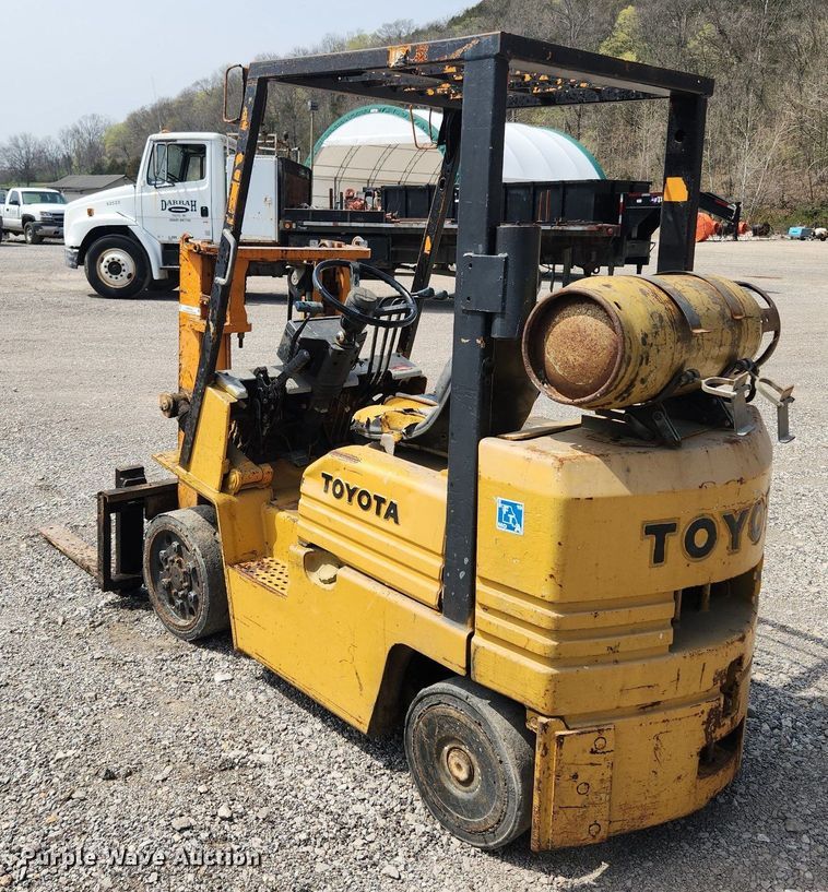 image for item MW9623 Toyota 5FDC25  forklift