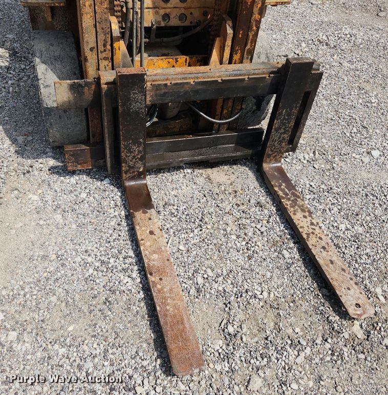 image for item MW9623 Toyota 5FDC25  forklift