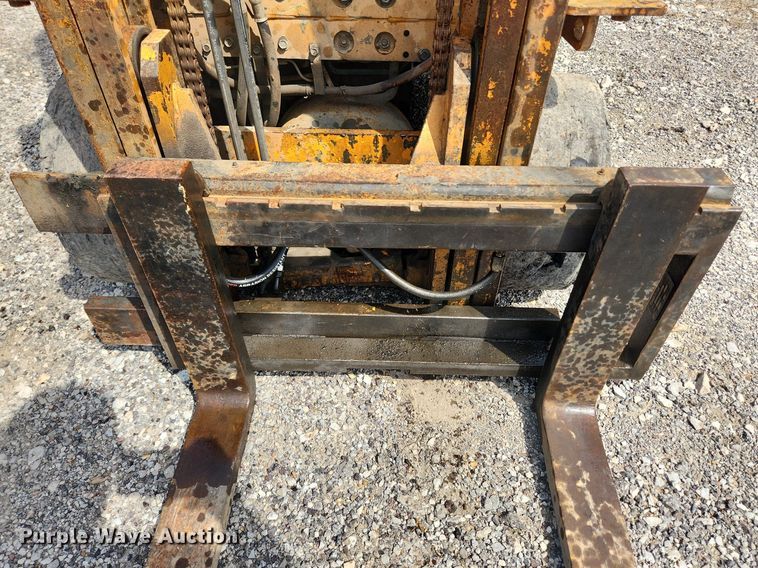 image for item MW9623 Toyota 5FDC25  forklift