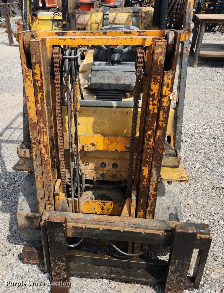 image for item MW9623 Toyota 5FDC25  forklift