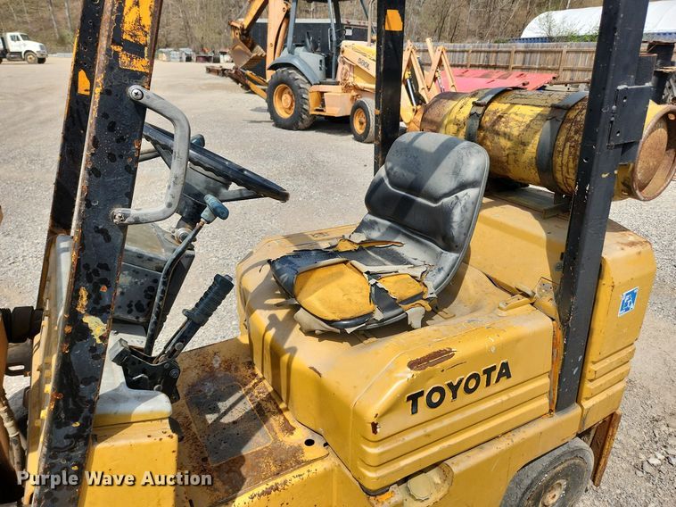 image for item MW9623 Toyota 5FDC25  forklift