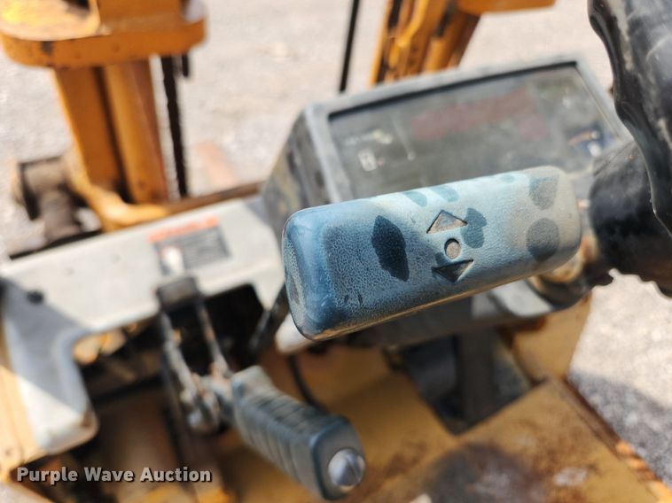 image for item MW9623 Toyota 5FDC25  forklift