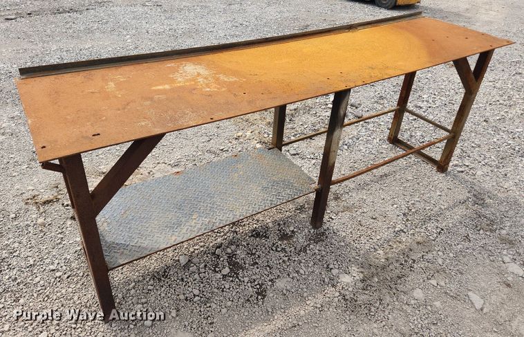 image for item MW9624 (2) workbenches