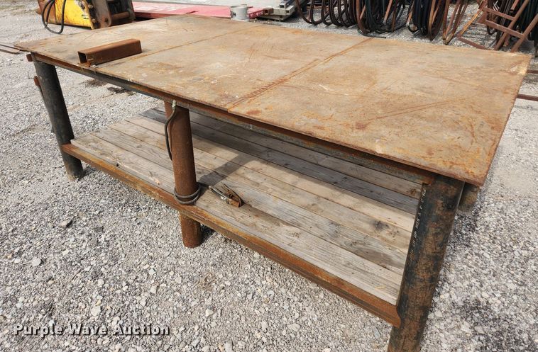 image for item MW9624 (2) workbenches