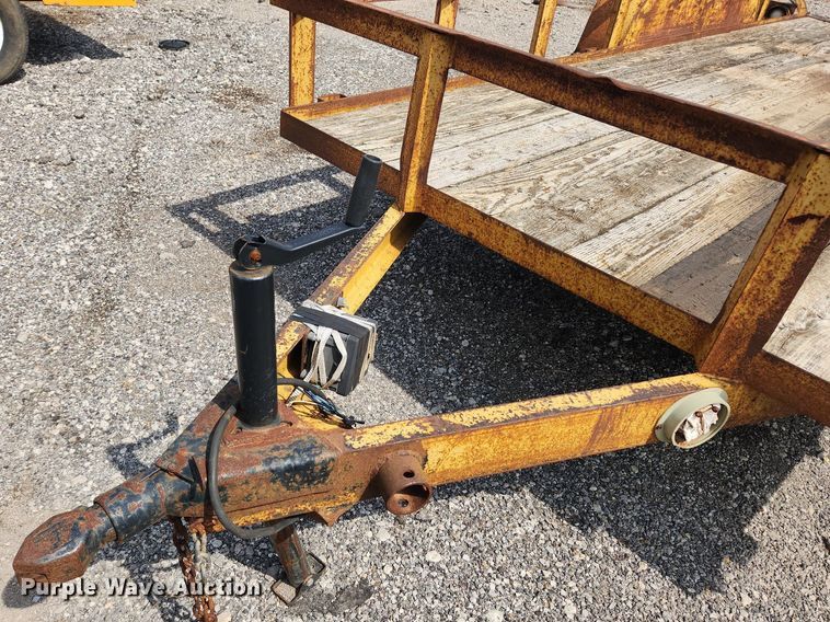 image for item MW9626 2004 JP  utility trailer