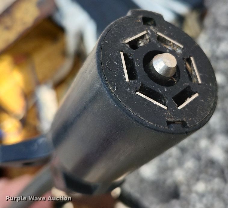 image for item MW9626 2004 JP  utility trailer