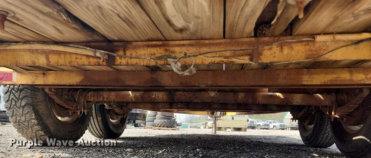 image for item MW9626 2004 JP  utility trailer