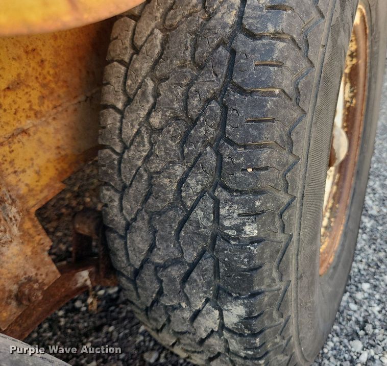 image for item MW9626 2004 JP  utility trailer