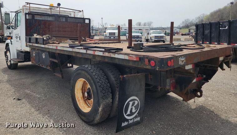 image for item MW9629 1992 Freightliner FL70  flatbed truck