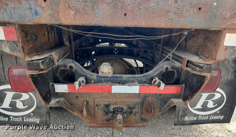 image for item MW9629 1992 Freightliner FL70  flatbed truck