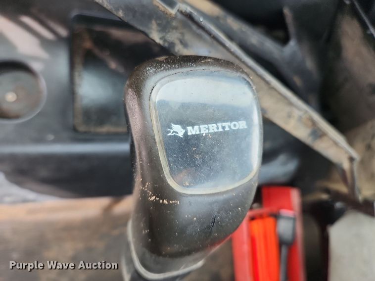 image for item MW9630 1997 International 8100  flatbed truck