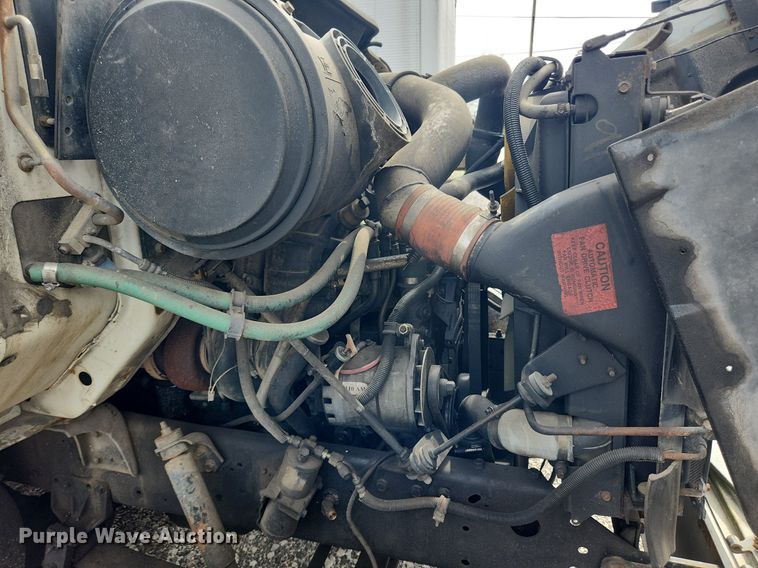 image for item MW9630 1997 International 8100  flatbed truck