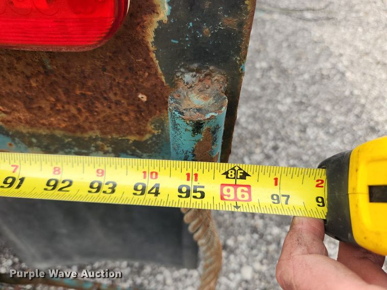 image for item MW9630 1997 International 8100  flatbed truck