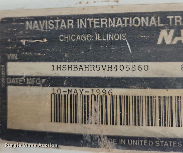 image for item MW9630 1997 International 8100  flatbed truck