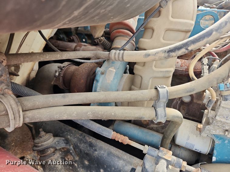 image for item MW9632 1996 International 4700  flatbed truck