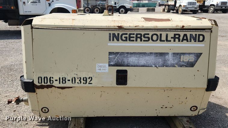 image for item MW9634 2000 Ingersoll Rand P185JWD  air compressor